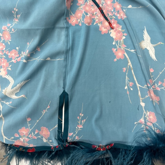 NWT Midi Kimono with feathers - Picture 13 of 13